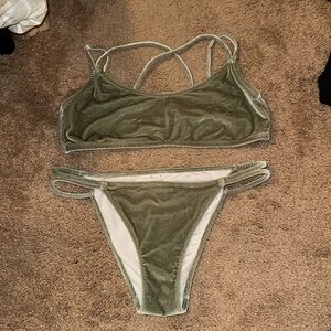 velvet green VS Bikini